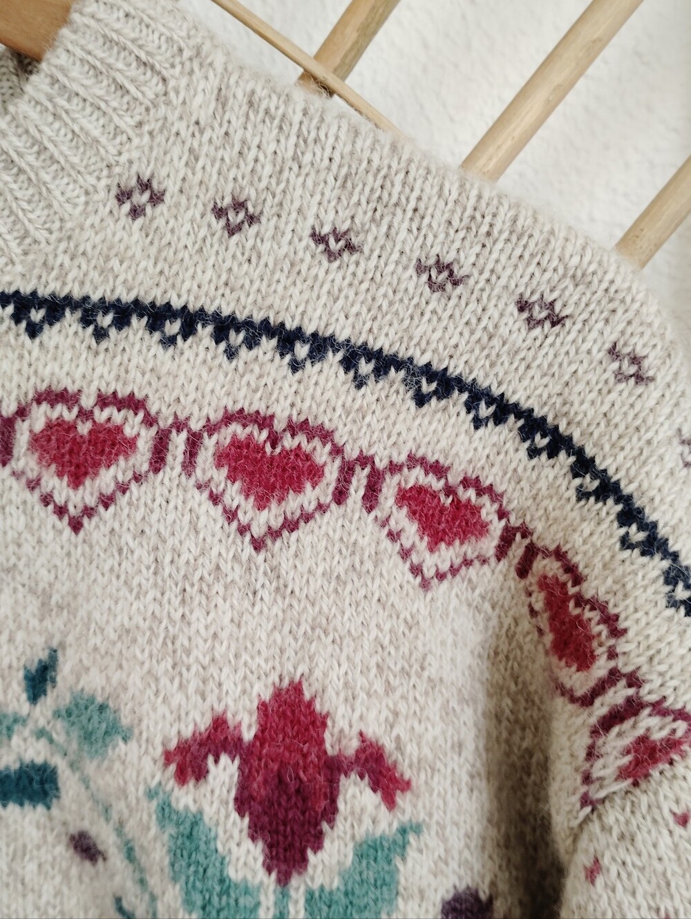 Vintage 90's Eddie Bauer Wool Cat Crew Neck Sweater / Size Medium - Picture 5 of 13